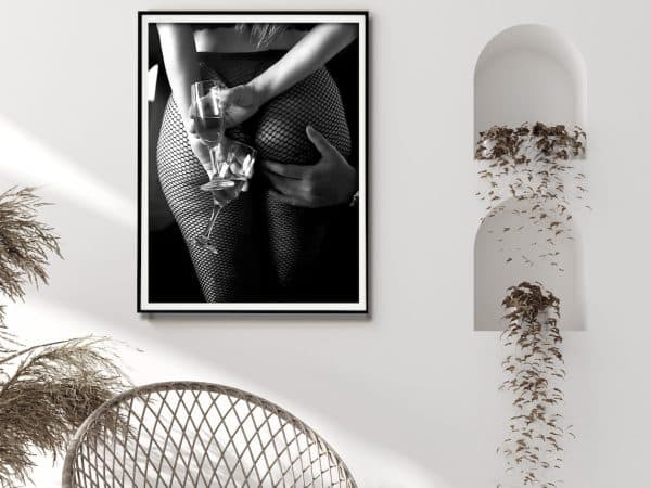 Wall Art 100cmx150cm Woman Drinking Wine In The Bar, Black Frame Canvas - Image 2