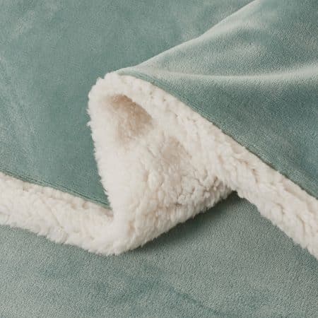 2 in 1 Teddy Sherpa Quilt Cover Set and Blanket double size sage green - Image 2