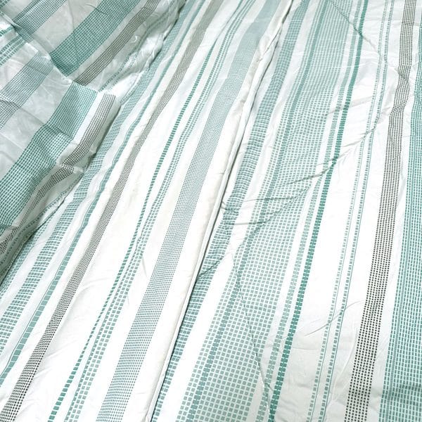 Hotel Living 3 Pce Light Weight Comforter Set Queen/King Oscar Mosaic - Image 2